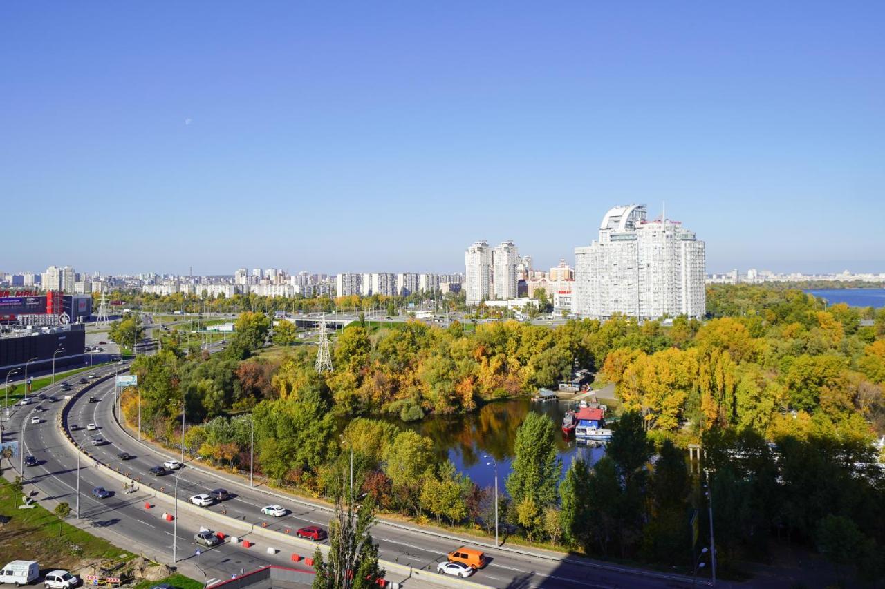 Myfreedom Апартаменти Метро Почайна, Оболонь Kyiv Exterior foto